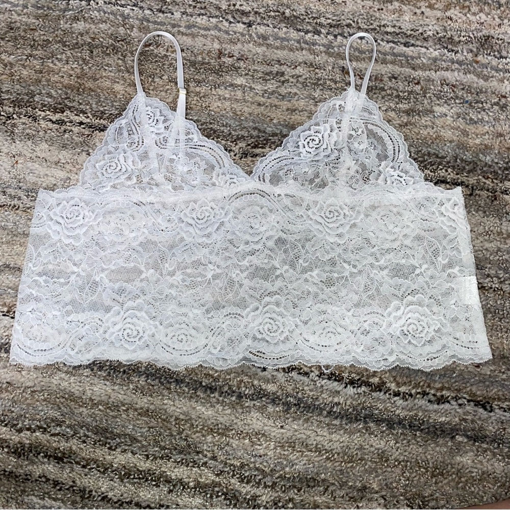 White Floral Lace Bralette with Adjustable Straps (10)